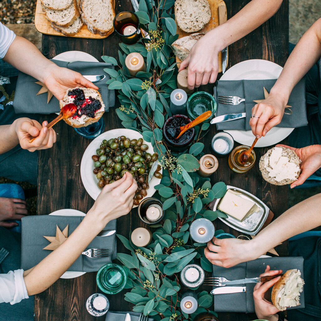 Savoring Lyons View: A Foodie’s Guide to the Best Dining Spots in Knoxville’s Scenic Bluff Neighborhood